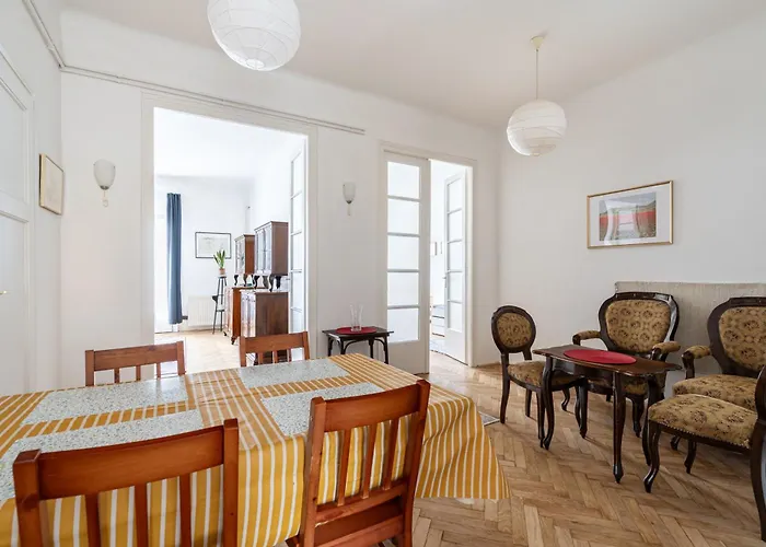 Buda Breeze Apartament *
