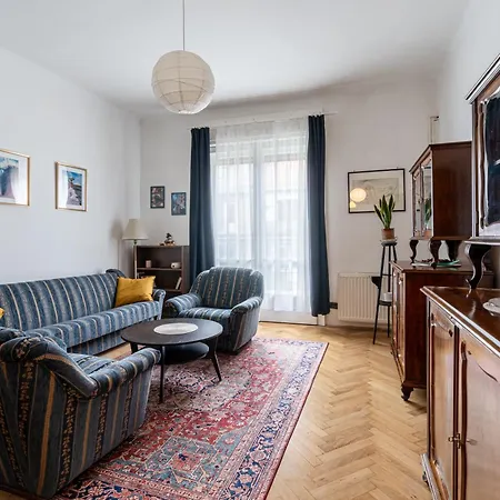 Buda Breeze Apartman *